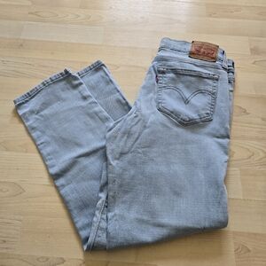 Levis Boyfriend Jeans Size 28 Length 27
